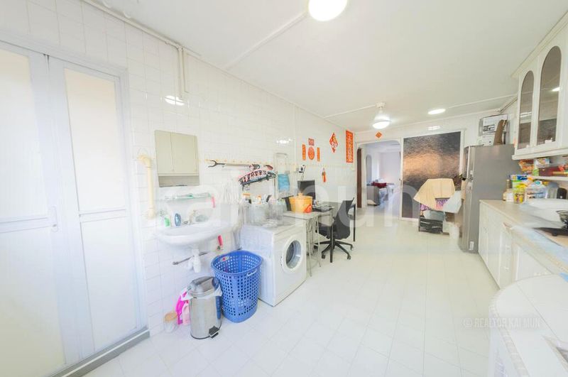 4 Room (4NG) HDB for Sale in  475 Ang Mo Kio Avenue 10 - Image 3